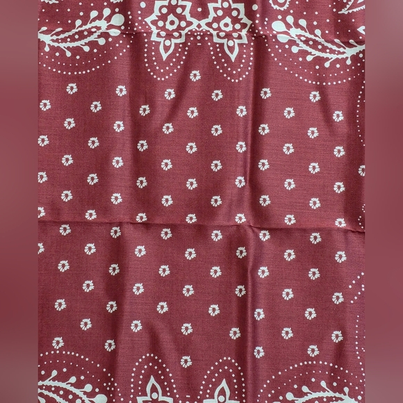 J. Crew x Wallace & Barnes Deep Rose Paisley Cotton Bandana - Picture 3 of 6